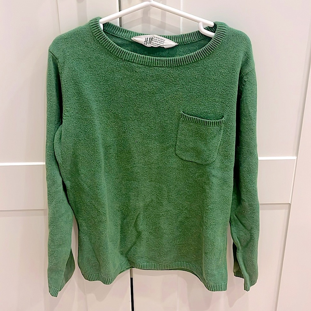 MOVING SALE!! 2/$12 H&M lightweight green all cotton sweater in size 4-6